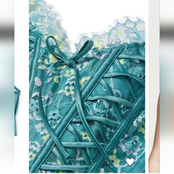 Victoria's Secret Dream Angels Cross Dyed Unlined Lace Up Bra Top - Picture 5 of 8